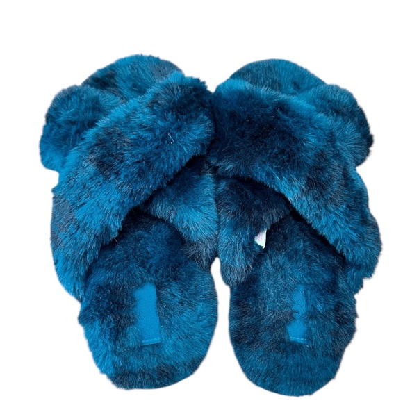 Pink Victoria's Secret slippers size Small 5/6 teal green and black, furry‎ - Picture 1 of 8